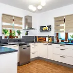 Villa Pamaroka *