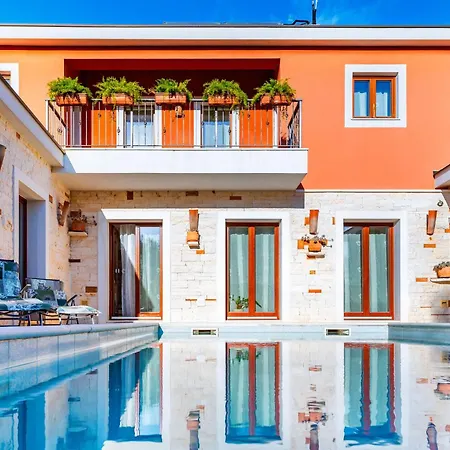 Pamaroka * 시베니크